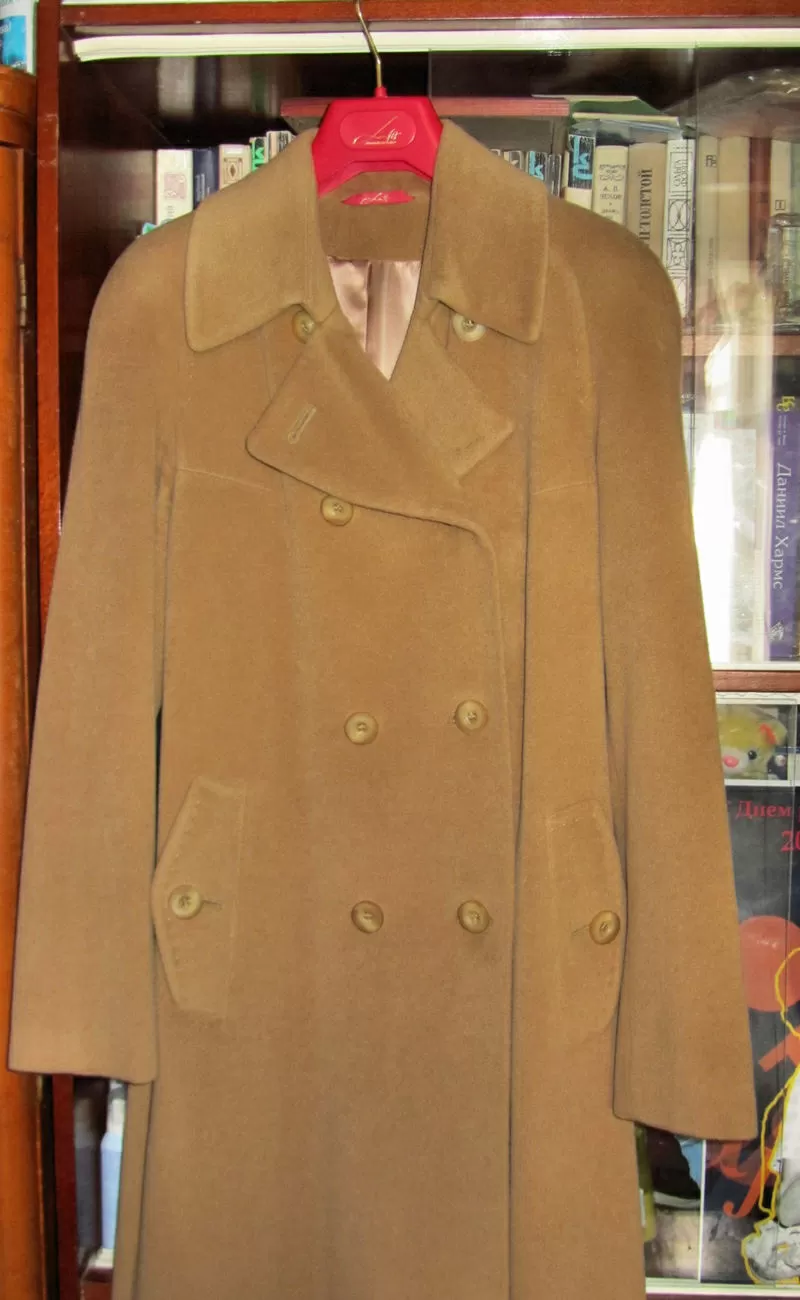 Продается женское драповое пальто 2